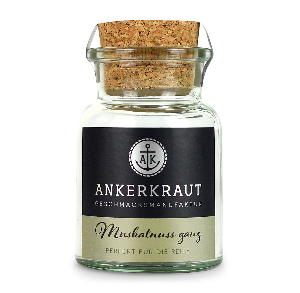 Muskatnuss, ganz